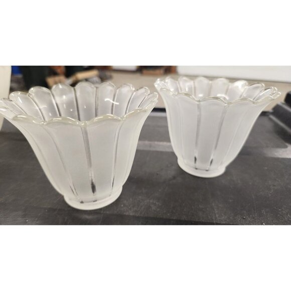Lamp Bulb Cover, vintage frosted glass scalloped edge lamp shade replacement lig - Picture 3 of 16